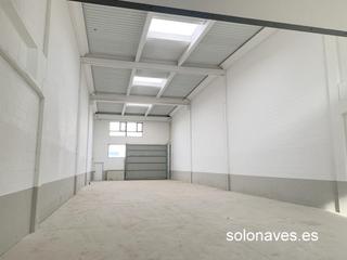 Alquiler Nave industrial en Cartuja Baja. Alquiler de nave en polígono empresarium