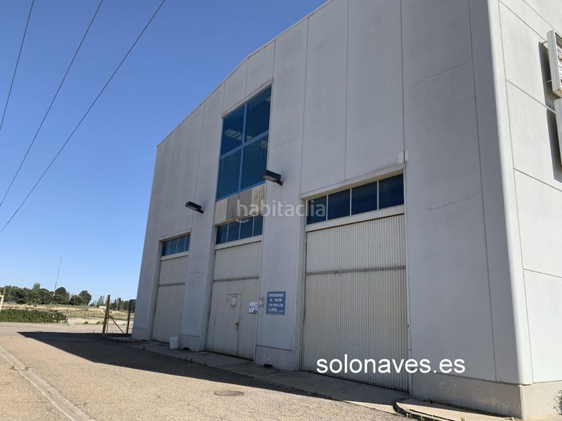 Foto 0b16e7e6-d80d-42f3-8a17-4d2318431c5b. Rent industrial building in Parque Goya Zaragoza