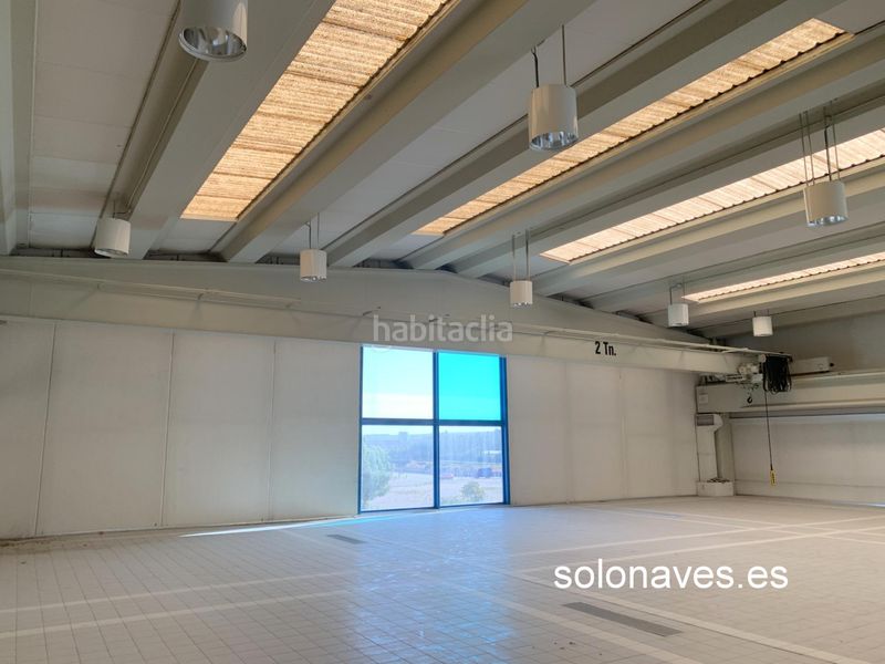 Foto 4a1a4c07-e72e-48e9-a009-6c83cba49ff0. Rent industrial building in Parque Goya Zaragoza
