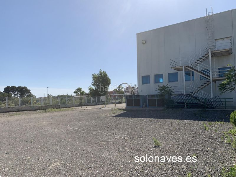 Foto 4acf5a1e-3d1f-41fc-ad63-617a1f00e76b. Rent industrial building in Parque Goya Zaragoza