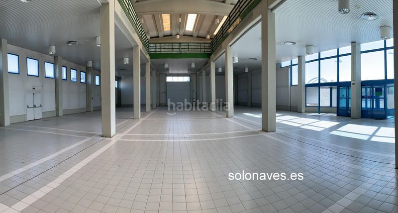 Foto 56d9e118-4f45-49cc-8c4d-a3963d77c617. Rent industrial building in Parque Goya Zaragoza