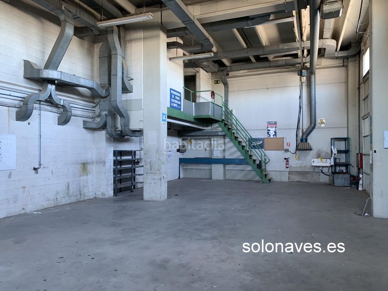 Foto 7be040e4-2f65-4edb-9a07-98a51fb8f5c0. Rent industrial building in Parque Goya Zaragoza