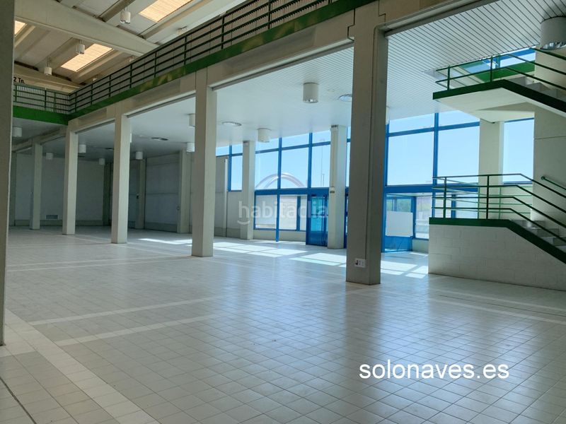 Foto ac79a4b9-9071-4464-82bd-79af0ca7bdfc. Rent industrial building in Parque Goya Zaragoza
