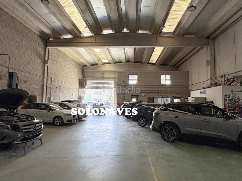 Foto b5e6e16d-f558-4e02-8906-a70202682066. Nau industrial a Cartuja Baja Zaragoza