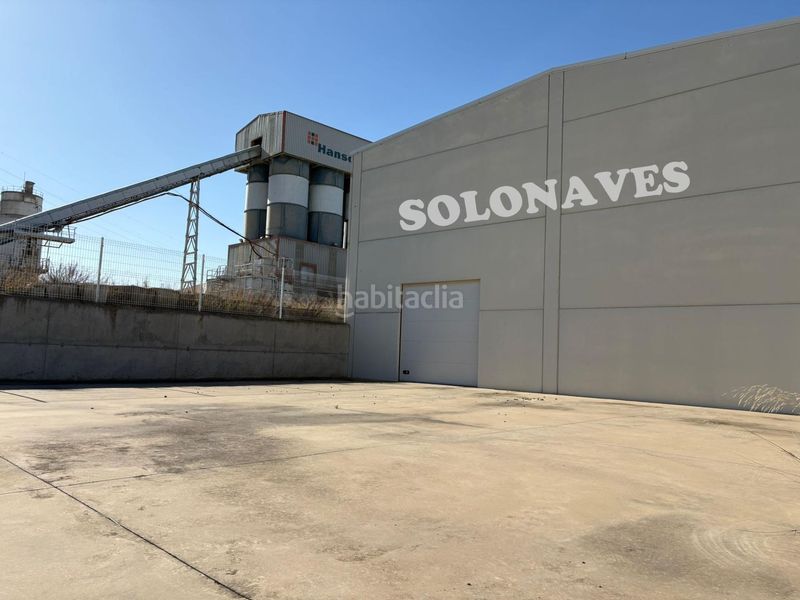 Foto 9b4516a5-2151-457e-8c27-3d2d440413f2. Location bâtiment à usage industriel dans Cuarte de Huerva
