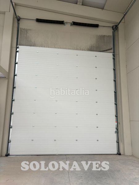 Foto d718e9d5-ce43-4e9a-be3e-479ddfdaaa35. Location bâtiment à usage industriel dans Cuarte de Huerva