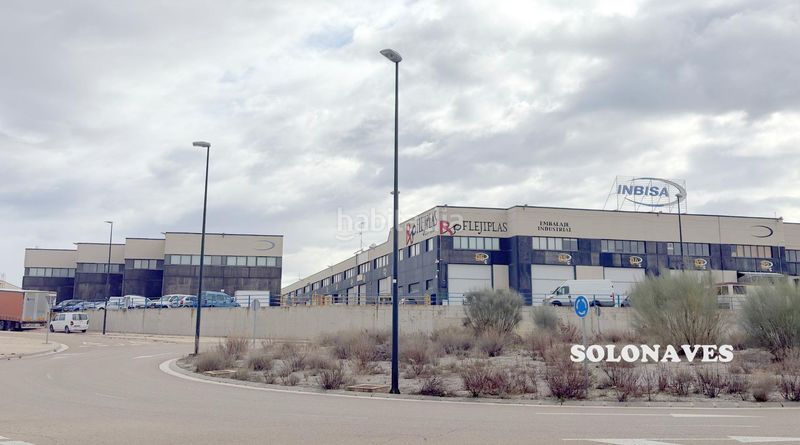 Foto 58cc224e-9d93-452e-955d-e0649ac85774. Nau industrial a Cartuja Baja Zaragoza