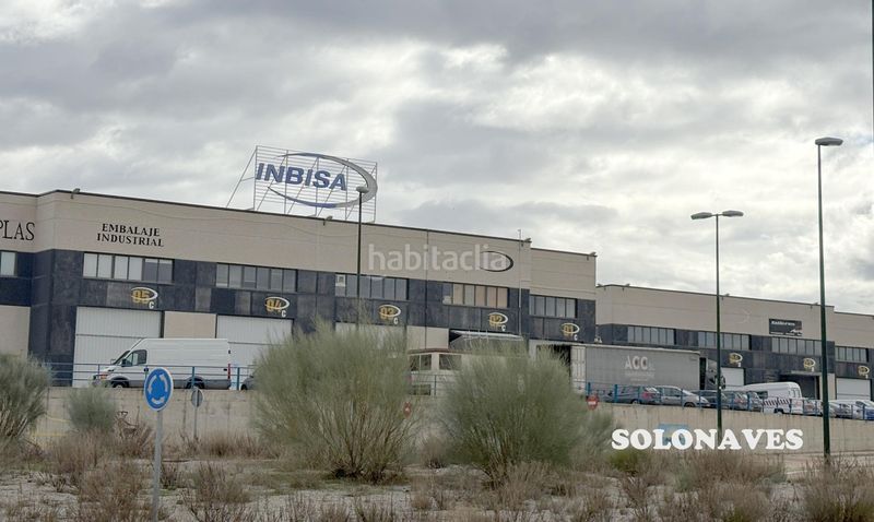 Foto b9cf2cd0-dd8f-43f7-84cb-c3ddf856cd3f. Nau industrial a Cartuja Baja Zaragoza