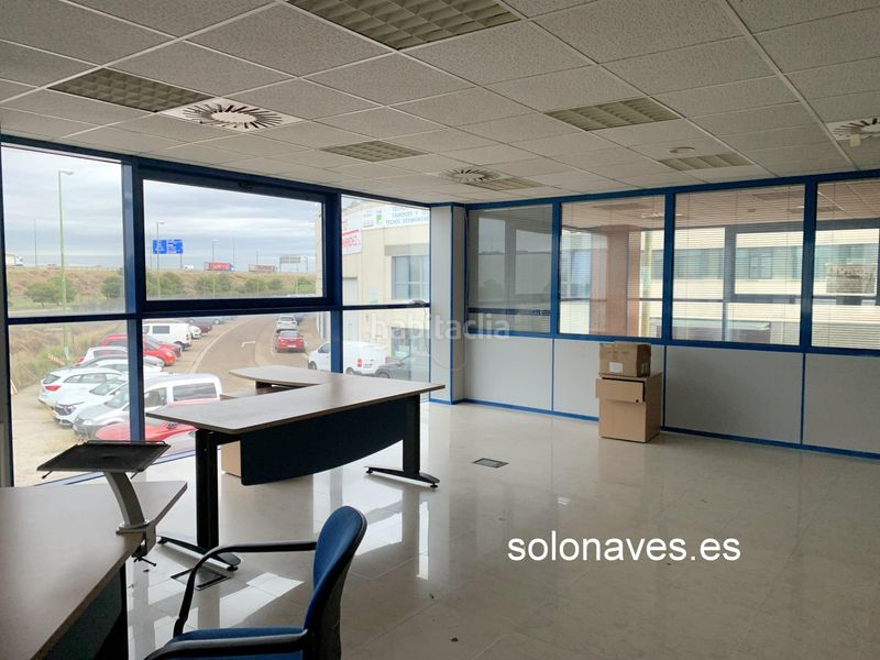Foto 18def2c7-97d6-4b3f-9abe-8133cc753981. Nau industrial amb calefacció a Avenida Cataluña Zaragoza