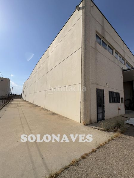 Foto 96cdbb9e-9909-48ae-a1b0-d518830b0fa5. Bâtiment à usage industriel dans Santa Isabel Zaragoza