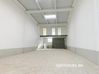 Bâtiment à usage industriel à Cartuja Baja. Nave en poligono empreserium venta