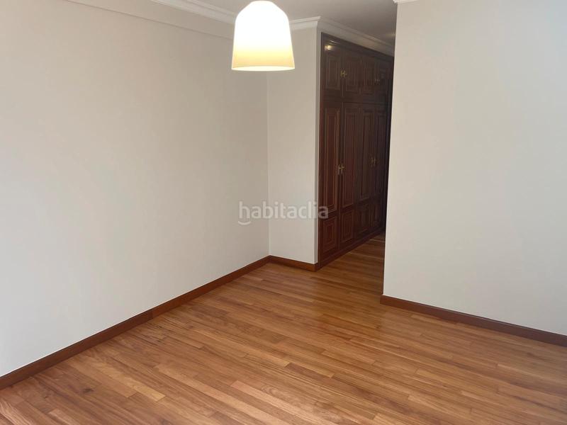 Foto 4671dabf-29a0-4bd2-ae02-fb3444f5eb5e. Piso  en venta en el centro en Plaza España - Corte Inglés Vigo