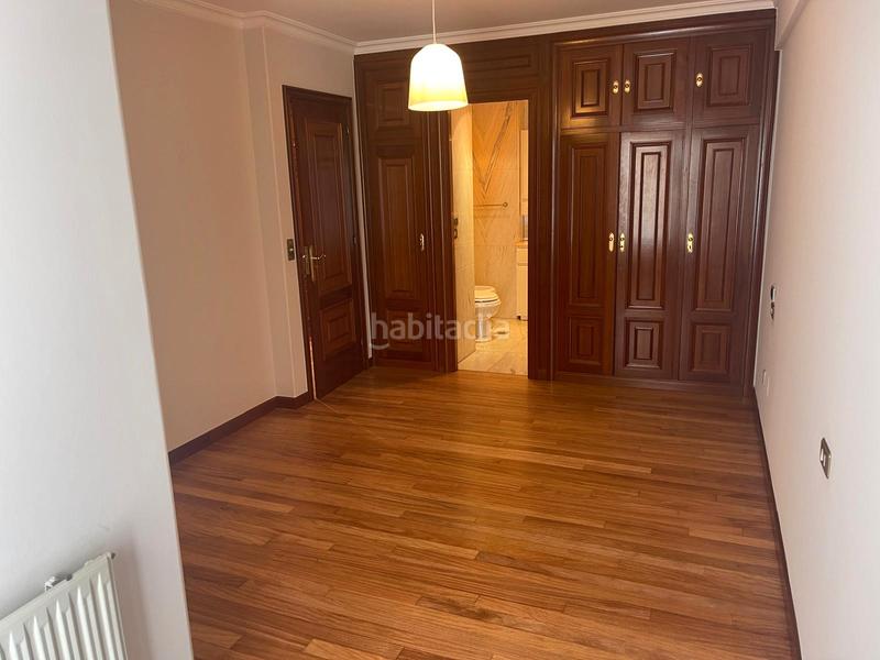Foto 6b902681-5b69-459a-8996-e387ab1eaf77. Piso  en venta en el centro en Plaza España - Corte Inglés Vigo