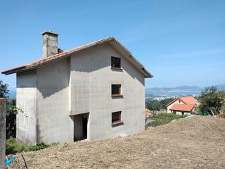 Chalet à Valadares - Beade. Casa en venta en valadares