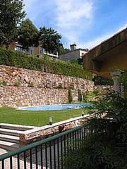 Maison jumelée à Poio. Chalet adosado en venta en poio