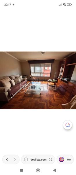 Foto 7629ce24-6cda-4298-8ba7-f4c898908337. Casa aparellada a Teis Vigo