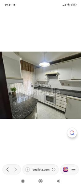 Foto 78c30c32-4031-47a9-b9a1-cea08ed1e8e0. Casa aparellada a Teis Vigo