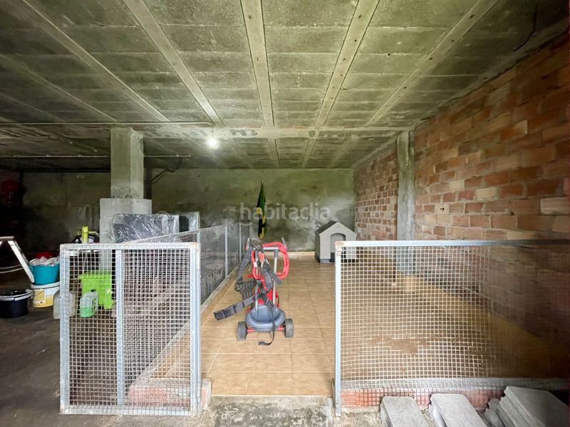 Foto 4e092622-20f3-42be-94f4-3bab866432fc. Casa amb aparcament a Grove (O)