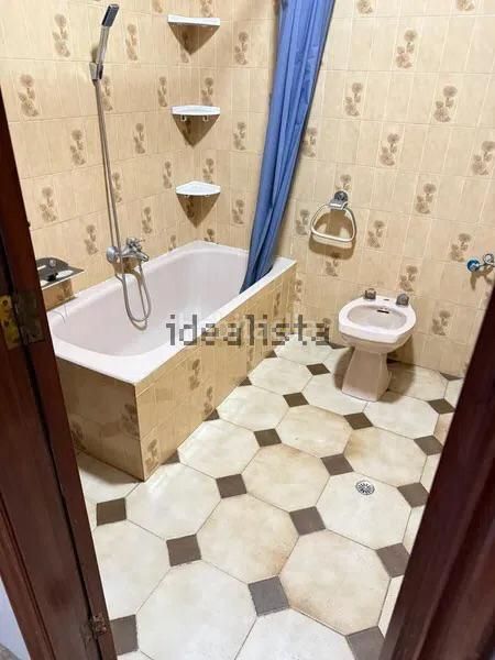 Foto 1fc433f4-122d-43e9-bb0d-fff553af6e34. Edificio in Grove (O)