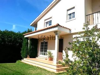 Chalet in Rosal (O). Casa en venta en tui