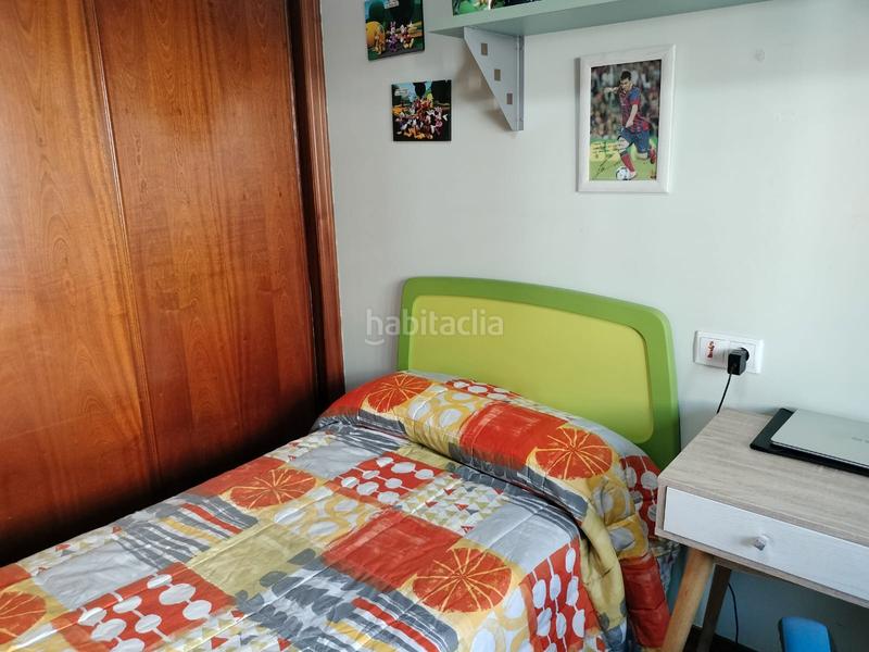 Foto 21b624e0-e57b-4ffb-bbd1-be7a94e5b759. Piso  en venta en o grove en Grove (O)