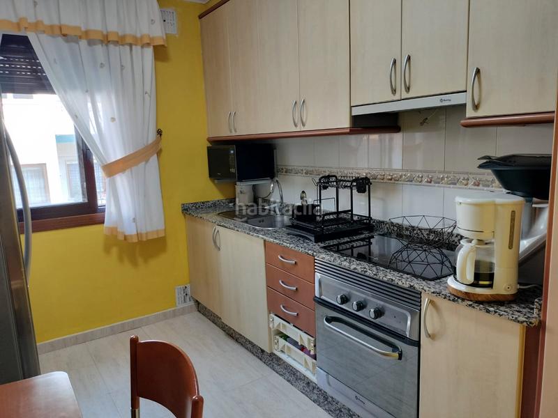 Foto 3a4f7a1e-36bd-4b89-83f4-52a393d002fc. Piso  en venta en o grove en Grove (O)