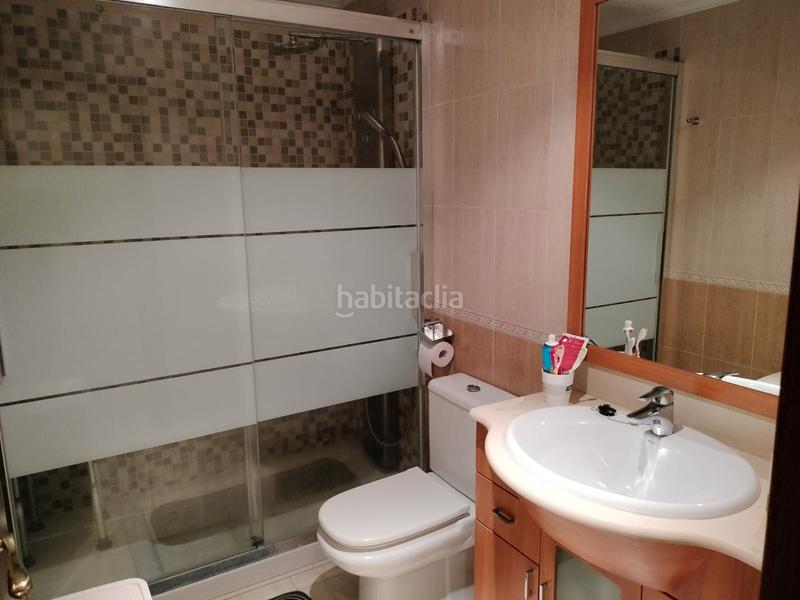 Foto ed9237ac-8b12-48a6-9050-350d22ace2a9. Piso  en venta en o grove en Grove (O)