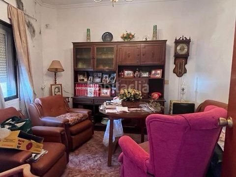 Foto f10a3247-51b7-4aef-985d-e38cb5fe8f32. Semi detached house in La Estación Badajoz