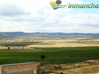 Finca rústica en Chinchilla de Monte - Aragón. Finca en venta 166 has. labor viña regadío en albacete