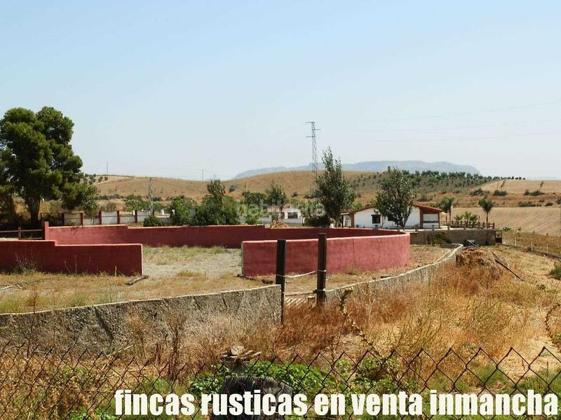 Foto 83b8b1e5-9082-4953-8d67-27d2edf2c43c. Fondo rustico in Pizarra