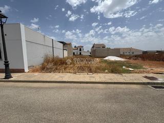 Terreny residencial a Cañada Rosal. Terrenos en venta en écija