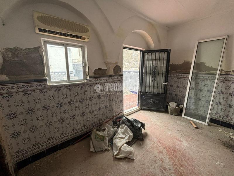 Foto b40cc323-8ee4-48af-90ed-722c745a4efe. Maison avec chauffage dans Écija