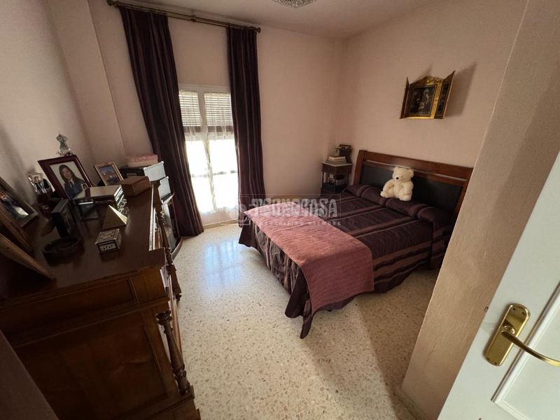Foto 23a723a0-4e85-4a33-b9d8-41b3ee6f99ea. Casa  en venta en Écija