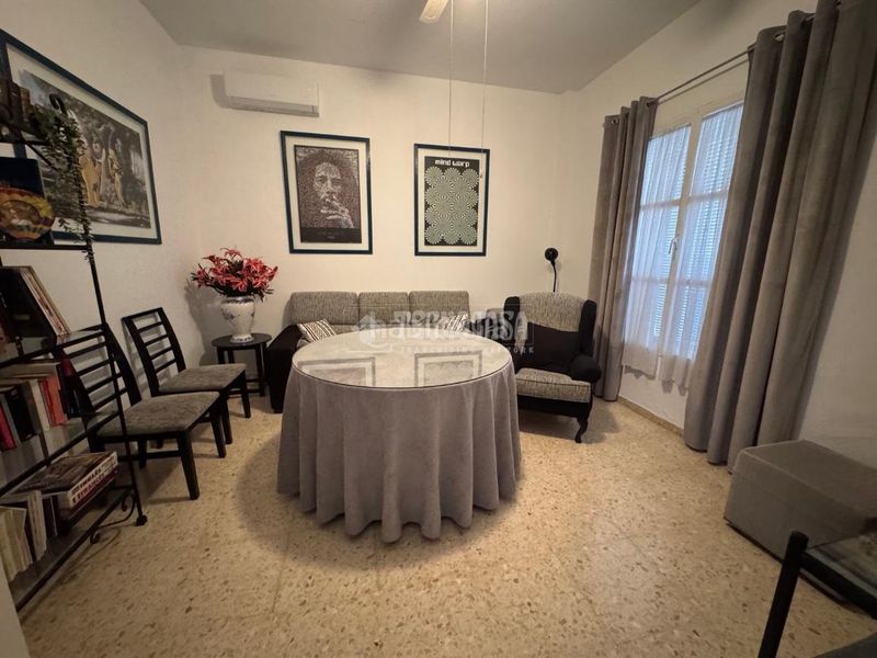 Foto e0989fc9-d22a-48f8-bb84-02aa5ec460e1. Casa  en venta en Écija