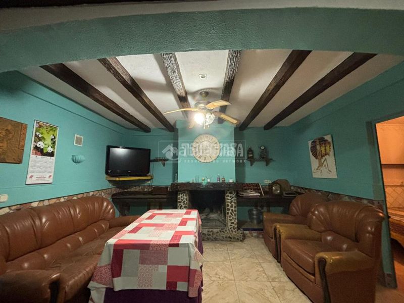 Foto 0d559a92-2b61-47f2-9107-c8e71f65d7e5. Casa  en venta en Écija