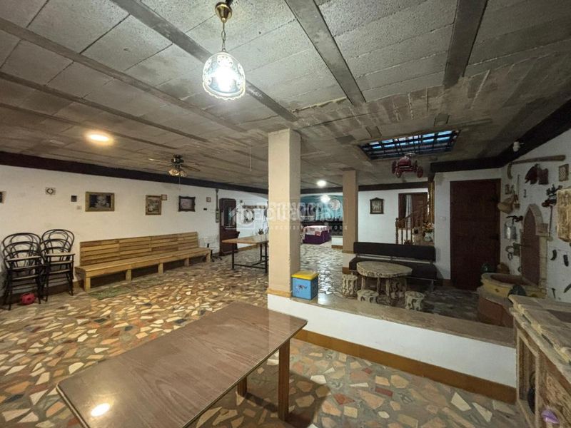 Foto 430cda16-6f44-46b3-9dda-92a96dfb17a6. Casa  en venta en Écija