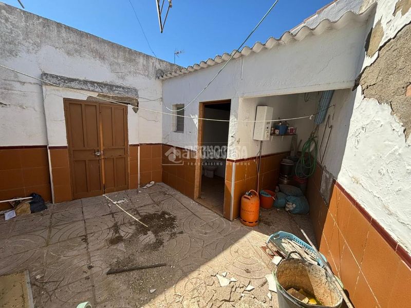 Foto 7cac12f0-7127-40c6-a2a3-a5ad2833cb9e. Casa  en venta en Écija