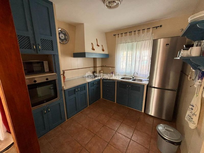 Foto 58b565a8-ff7c-42d5-9500-332854993d62. Casa aparellada a Écija