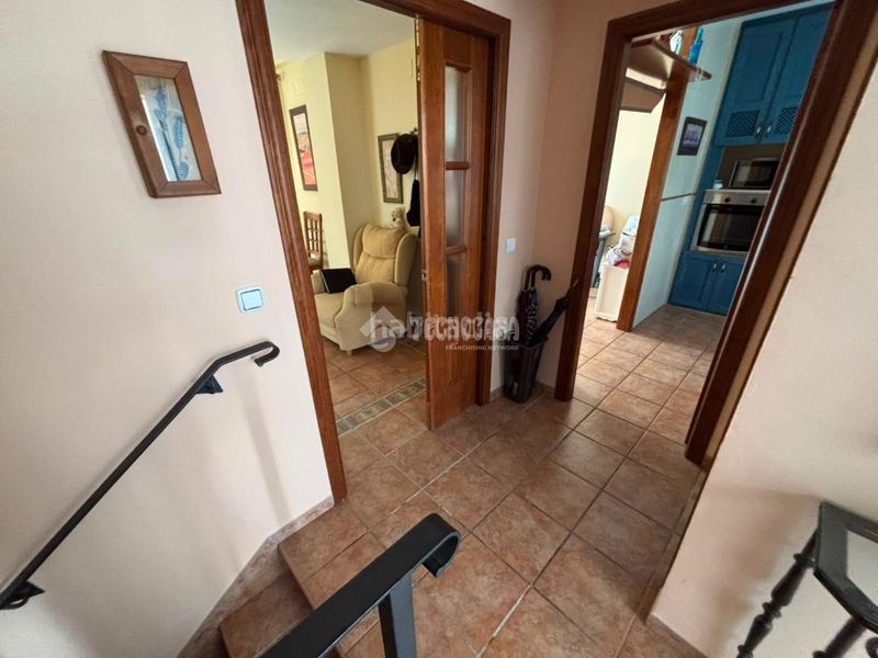 Foto bb0eb153-9021-48b5-89e2-b5cbfbc89638. Casa aparellada a Écija