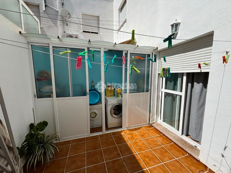 Foto cef2beff-04b0-43c9-b379-b9964d4228c4. Casa aparellada a Écija