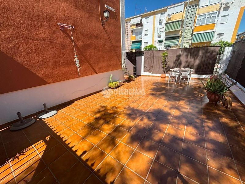 Foto cf2c10fe-e5a4-40db-af01-24e4110531fc. Casa aparellada a Écija