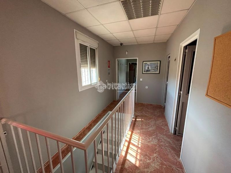 Foto d2482d1e-a9a6-4514-92b4-889228ababbf. Casa aparellada a Écija