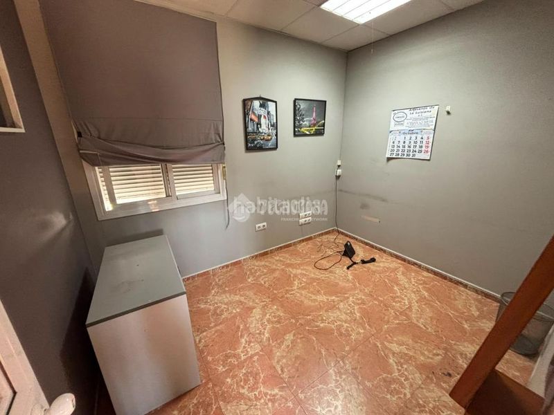 Foto f61c89ca-951f-468f-aa15-0967a0cdc5a3. Casa aparellada a Écija