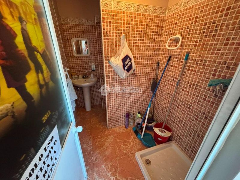 Foto f8a37669-9fa6-4305-8270-e8c093e0eb57. Casa aparellada a Écija