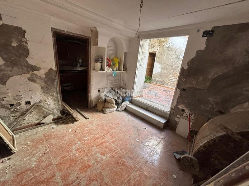 Foto 1174d001-7d07-40b3-93bb-410fe89e5cb1. Casa aparellada a Écija