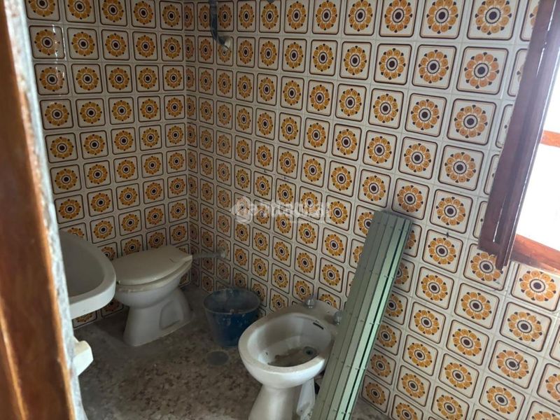 Foto 148117c2-60d1-4f8c-918b-12f81039c879. Casa aparellada a Écija