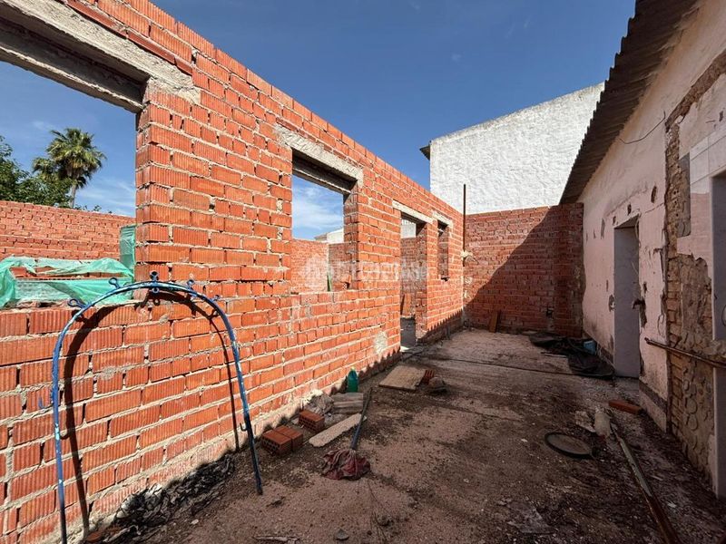 Foto 82da1e5c-6906-4677-9079-32c1167c07e7. Casa aparellada a Écija