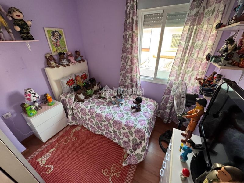 Foto 2168c4d1-56ac-4b3f-9188-753382e5226a. Casa aparellada a Écija