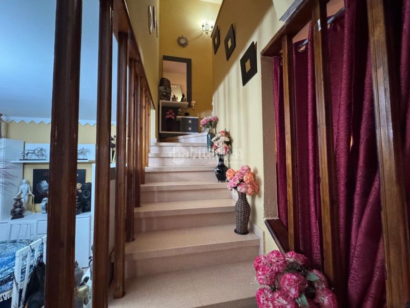 Foto 23984142-cf46-4fa4-aa68-40573a5e7f97. Casa aparellada a Écija
