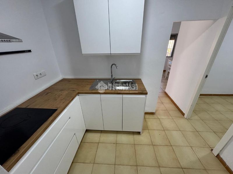 Foto 4db7e052-ff75-4097-92af-450c0923b1ae. Casa aparellada a Écija